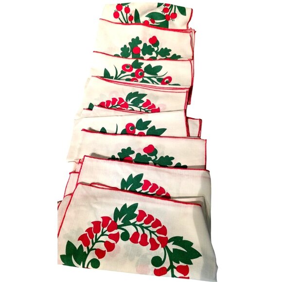 8 Vintage Napkins Cotton Red & Green Berry Wreath Print 18"x18" Holiday Table - Picture 1 of 4